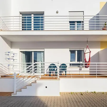 Baleal Beach Apartment *