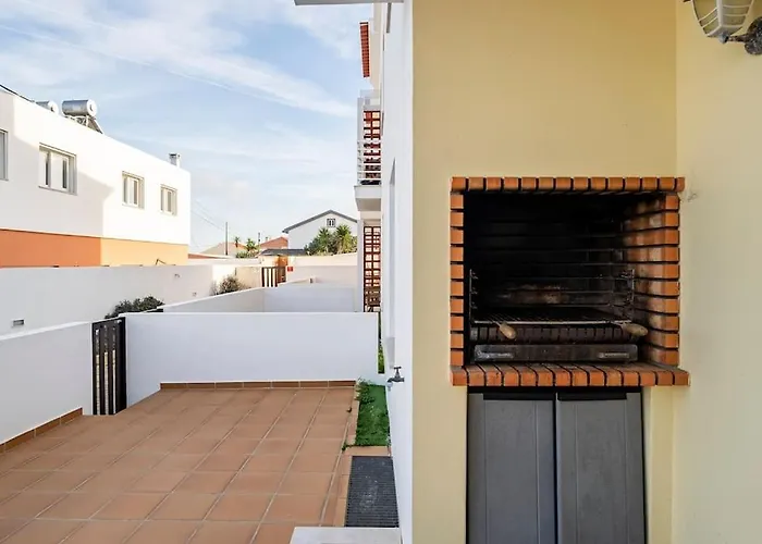 Baleal Beach Apartment *